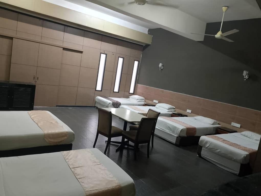 Golden Leaf Hotel Danga Bay Джохор-Бару Экстерьер фото